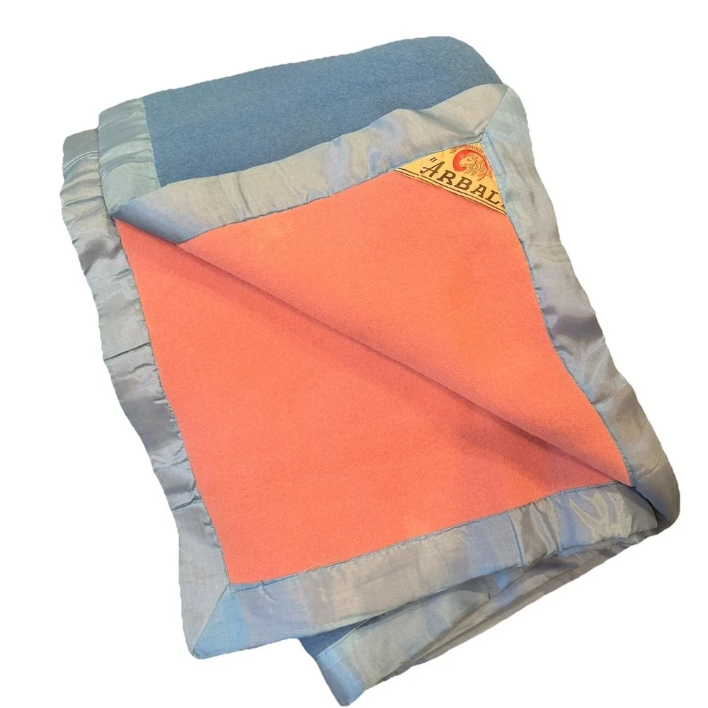 Vintage Arbal Greek  Wool Blanket Satin Trim Reversible Pink‎ Blue MCM Heavy